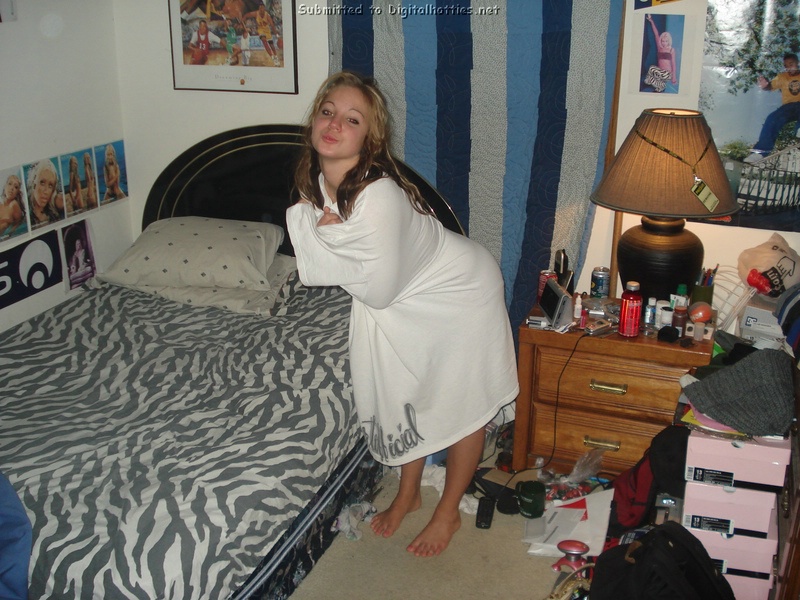 Черный член врезается в плоть молодой девушки 6 фото Черный член врезается в плоть молодой девушки 6 фото