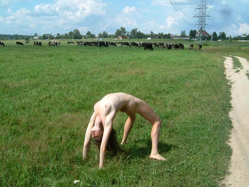 Мамка на природе показывает свои таланты 11 фото Мамка на природе показывает свои таланты 11 фото