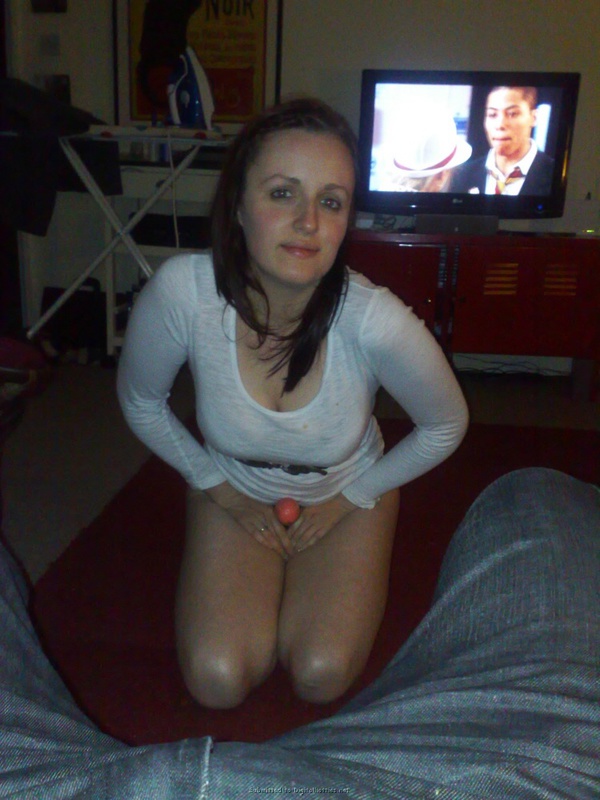 Сучка в восторге от порева задницы самотыком и членом мужика 13 фото Сучка в восторге от порева задницы самотыком и членом мужика 13 фото