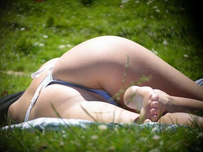 Грудастые девушки и женщины не спешат раздеваться 1 фото Грудастые девушки и женщины не спешат раздеваться 1 фото