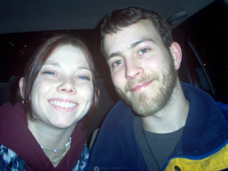 Симпатичная брюнетка делает отсос приятелю 22 фото Симпатичная брюнетка делает отсос приятелю 22 фото