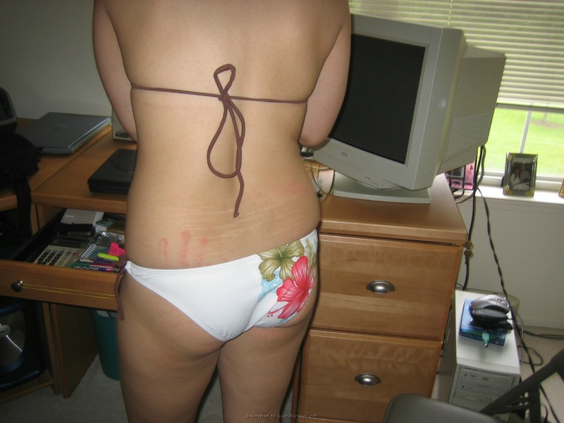 Секси брюнетка сочно демонстрирует свои формы всем нам 9 фото Секси брюнетка сочно демонстрирует свои формы всем нам 9 фото