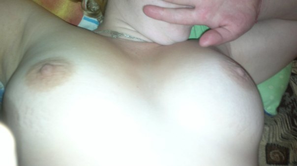 Оголенные студентки извиваются перед хахалями 8 фото