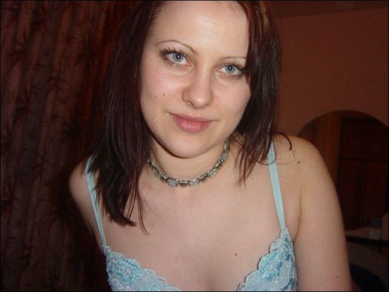 Девчонка мастурбирует клитор над членом партнера 10 фото Девчонка мастурбирует клитор над членом партнера 10 фото