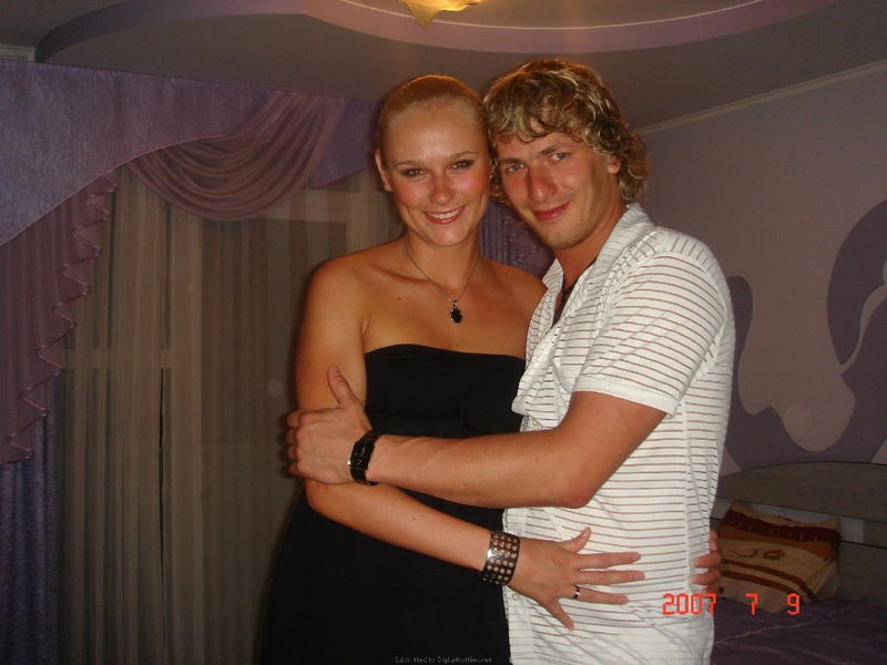 Девушка поехала с любимым парнем на море 13 фото Девушка поехала с любимым парнем на море 13 фото