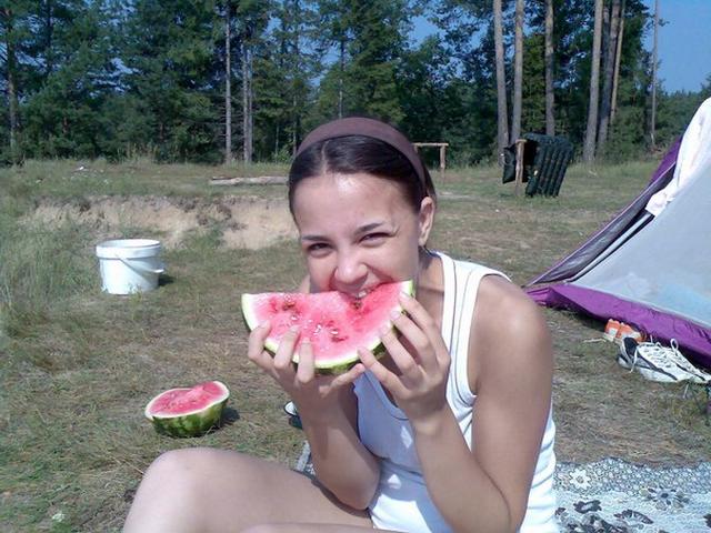 Поездка на природу закончилась интимной фотосессией 11 фото