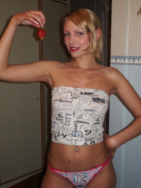 Жгучие девушки оголили пышные тела 3 фото Жгучие девушки оголили пышные тела 3 фото