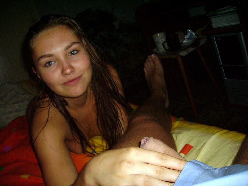 Оголенная милашка сосет пенис возлюбленного 18 фото Оголенная милашка сосет пенис возлюбленного 18 фото