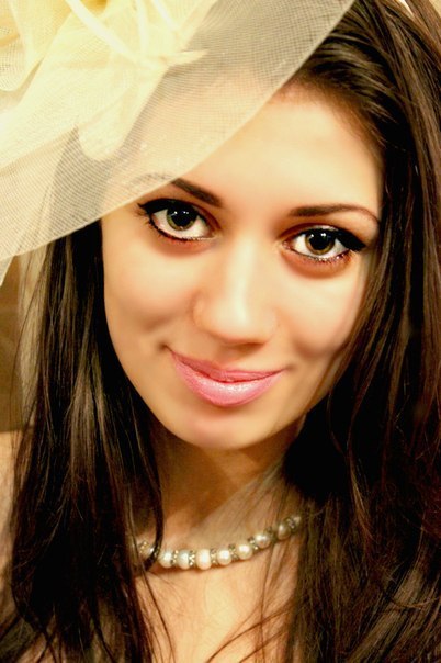 Молоденькие модели позируют и трахаются на камеру 16 фото Молоденькие модели позируют и трахаются на камеру 16 фото