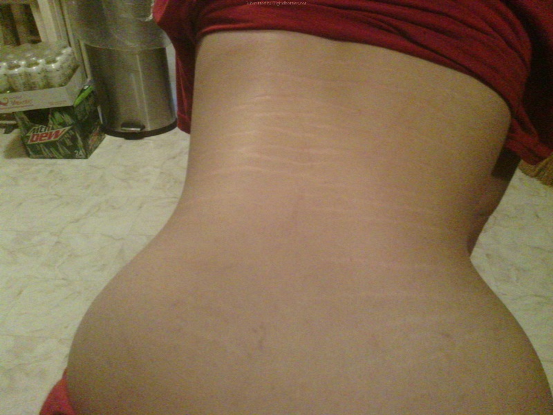 Рыжая девчонка любит погулять и по-позировать голой 13 фото Рыжая девчонка любит погулять и по-позировать голой 13 фото