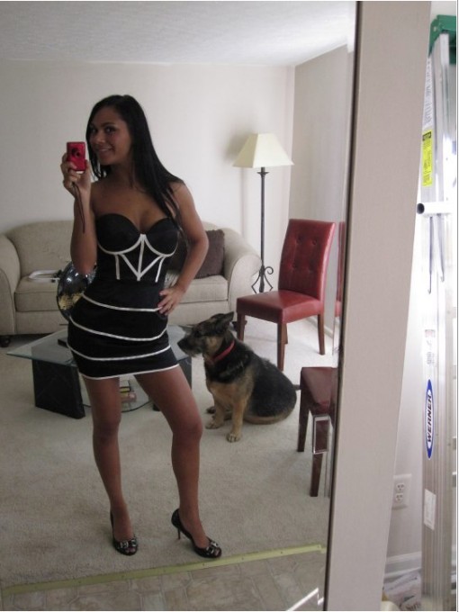 Девушки снимают себя напротив зеркал 1 фото Девушки снимают себя напротив зеркал 1 фото