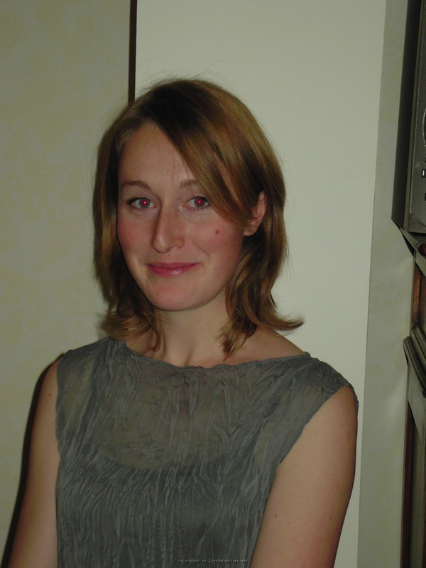 Мамка делает минет и показывает себя голой 1 фото Мамка делает минет и показывает себя голой 1 фото