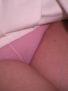 Молодая пара разместила интим фото с отдыха