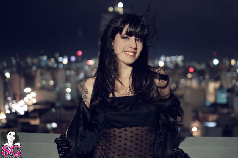 Потрясающая ночная эротика на крыше здания 26 фото Потрясающая ночная эротика на крыше здания 26 фото