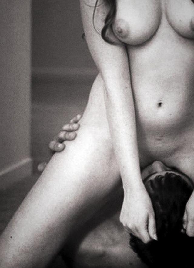 Красотки получают кунилингус от партнеров 1 фото Красотки получают кунилингус от партнеров 1 фото