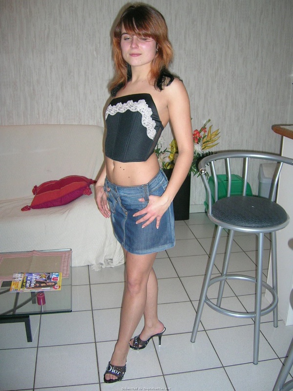 Мастурбирующая делает минет и подставляет вагину для траха 21 фото Мастурбирующая делает минет и подставляет вагину для траха 21 фото