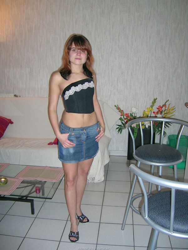 Мастурбирующая делает минет и подставляет вагину для траха 22 фото Мастурбирующая делает минет и подставляет вагину для траха 22 фото