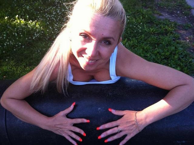 Показали себя без одежды дома 24 фото Показали себя без одежды дома 24 фото