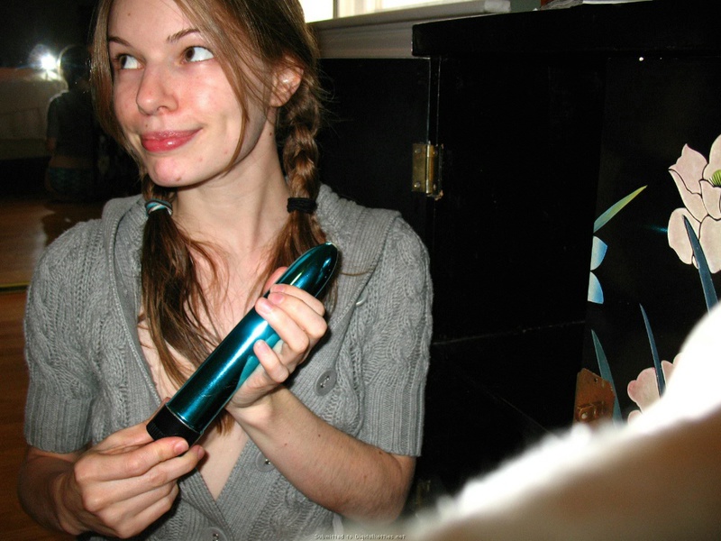 Озорница имеет себя любимым самотыком 17 фото Озорница имеет себя любимым самотыком 17 фото