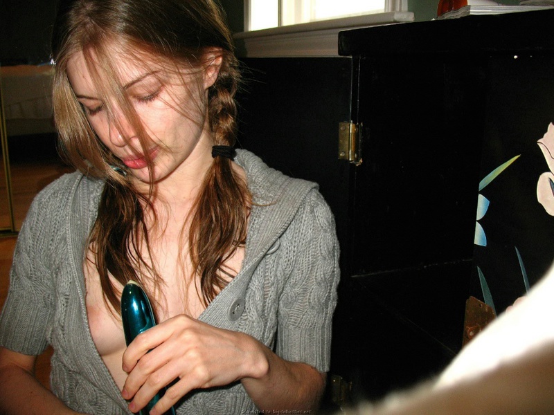 Озорница имеет себя любимым самотыком 19 фото Озорница имеет себя любимым самотыком 19 фото