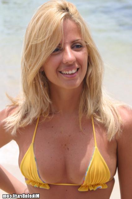 Чувственный секс с милой латино-американкой на шезлонге 4 фото Чувственный секс с милой латино-американкой на шезлонге 4 фото