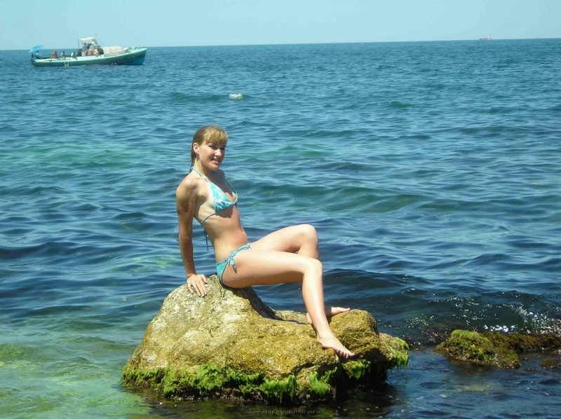 Прикольная девка с маленькими сиськами любит путешествовать 7 фото Прикольная девка с маленькими сиськами любит путешествовать 7 фото