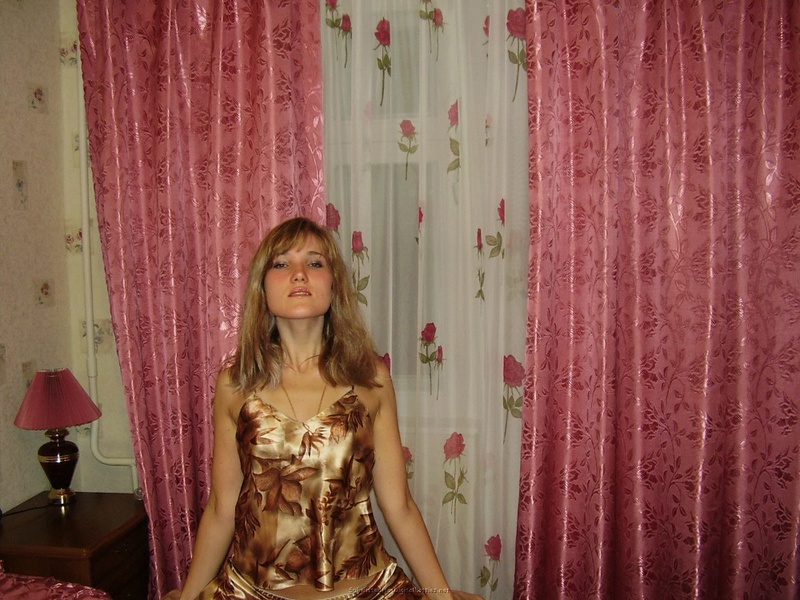 Прикольная девка с маленькими сиськами любит путешествовать 15 фото Прикольная девка с маленькими сиськами любит путешествовать 15 фото