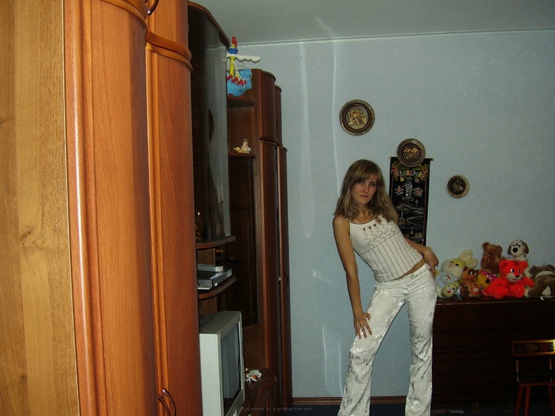 Прикольная девка с маленькими сиськами любит путешествовать 26 фото Прикольная девка с маленькими сиськами любит путешествовать 26 фото