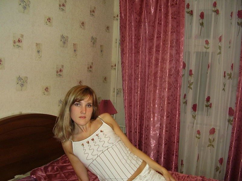 Прикольная девка с маленькими сиськами любит путешествовать 33 фото Прикольная девка с маленькими сиськами любит путешествовать 33 фото