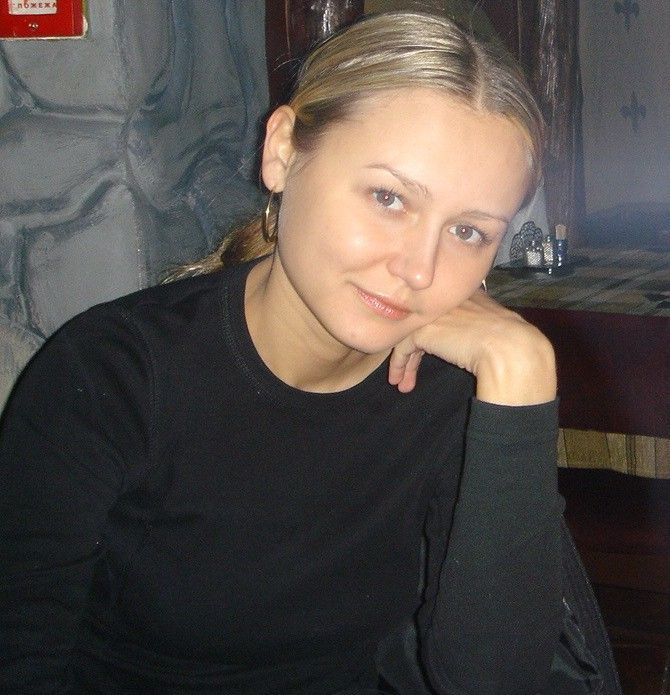 Нагая туристка отдыхает в гостиничном номере 3 фото Нагая туристка отдыхает в гостиничном номере 3 фото