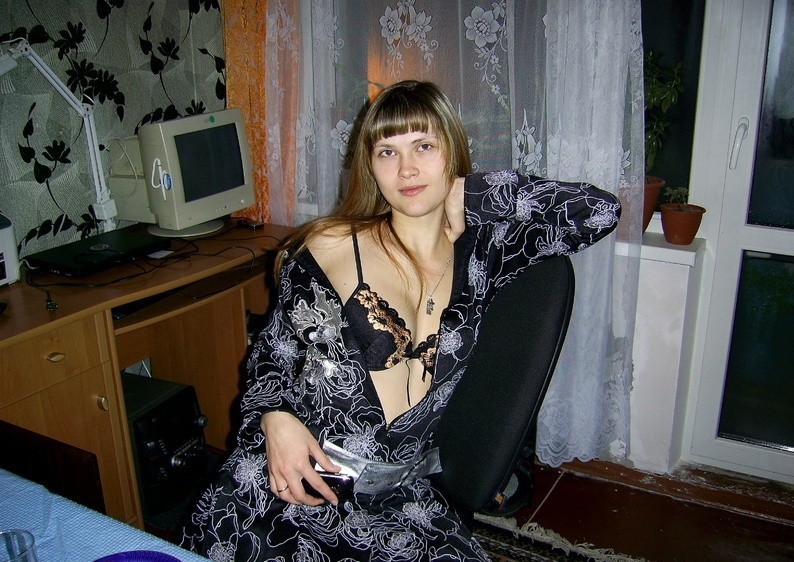 Кокетливая стерва прислала свои откровенные сники 3 фото Кокетливая стерва прислала свои откровенные сники 3 фото