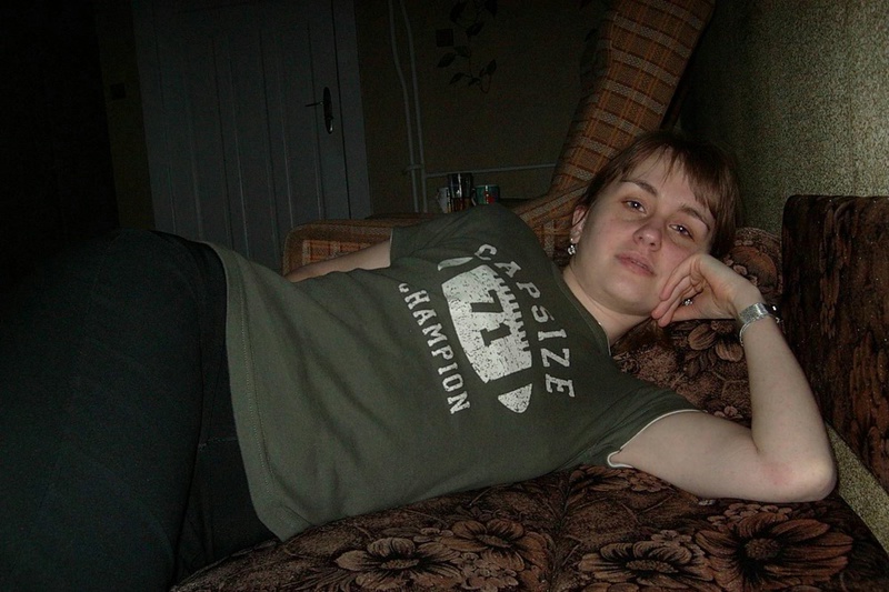 Сучка с рыжей волосатой пилоткой любит сниматься на камеру 2 фото Сучка с рыжей волосатой пилоткой любит сниматься на камеру 2 фото