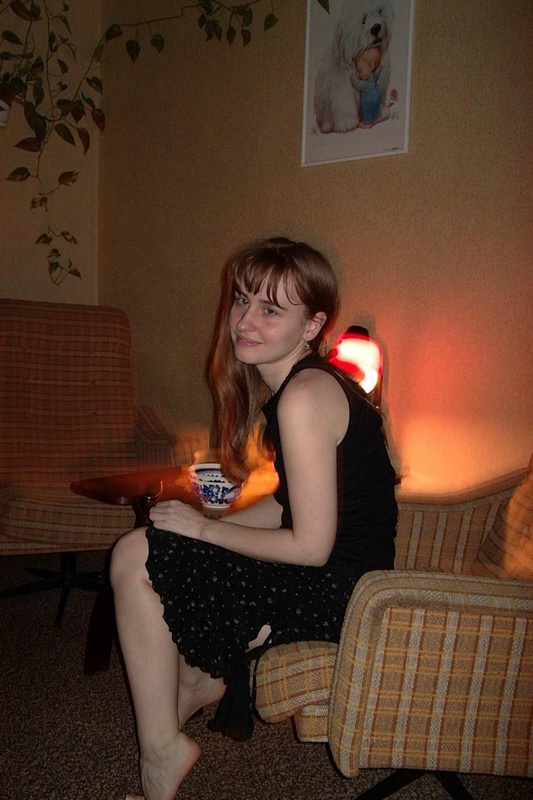 Сучка с рыжей волосатой пилоткой любит сниматься на камеру 1 фото Сучка с рыжей волосатой пилоткой любит сниматься на камеру 1 фото