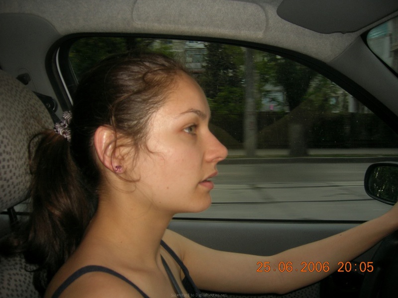 Сборка обычных и интимных снимков подруги 18 фото Сборка обычных и интимных снимков подруги 18 фото