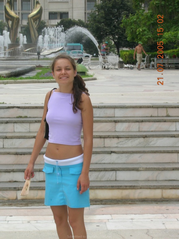 Сборка обычных и интимных снимков подруги 5 фото Сборка обычных и интимных снимков подруги 5 фото