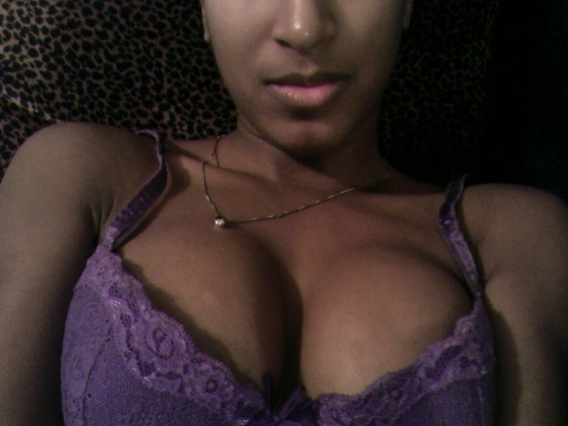 Обнаженная мулатка потрясает своим спокойствием 19 фото Обнаженная мулатка потрясает своим спокойствием 19 фото