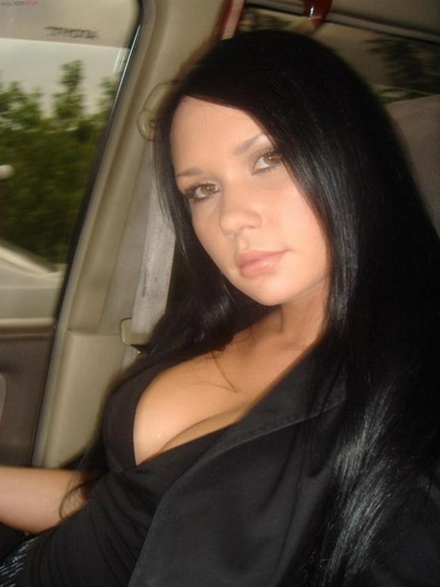 Откровенные домашние снимки брюнетки в белых чулках 25 фото Откровенные домашние снимки брюнетки в белых чулках 25 фото