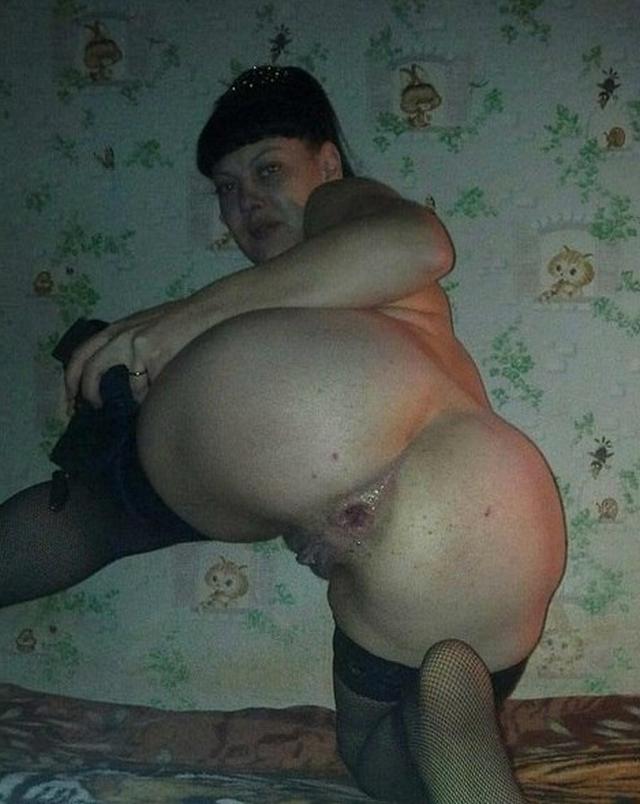 Скромные девушки грубо трахаются с мужиками и позируют 6 фото Скромные девушки грубо трахаются с мужиками и позируют 6 фото