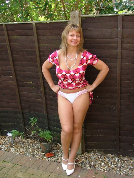 Обалденные особи прекрасного пола красиво позируют 18 фото Обалденные особи прекрасного пола красиво позируют 18 фото