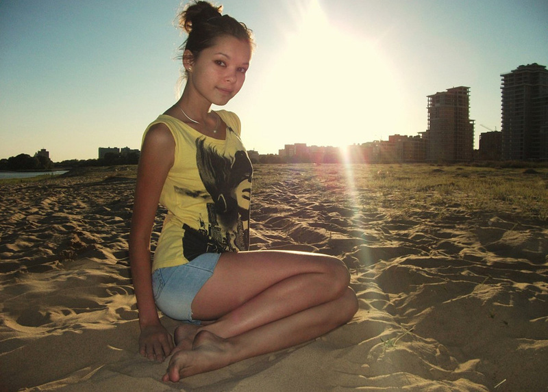 Снимки молодой модели для эротического журнала 5 фото Снимки молодой модели для эротического журнала 5 фото