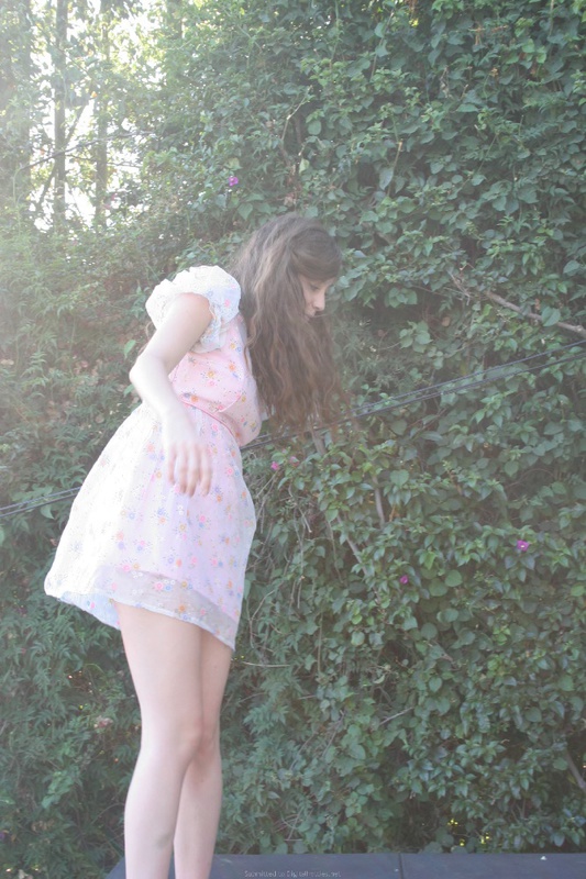 Голая спортивная девка позирует 10 фото Голая спортивная девка позирует 10 фото