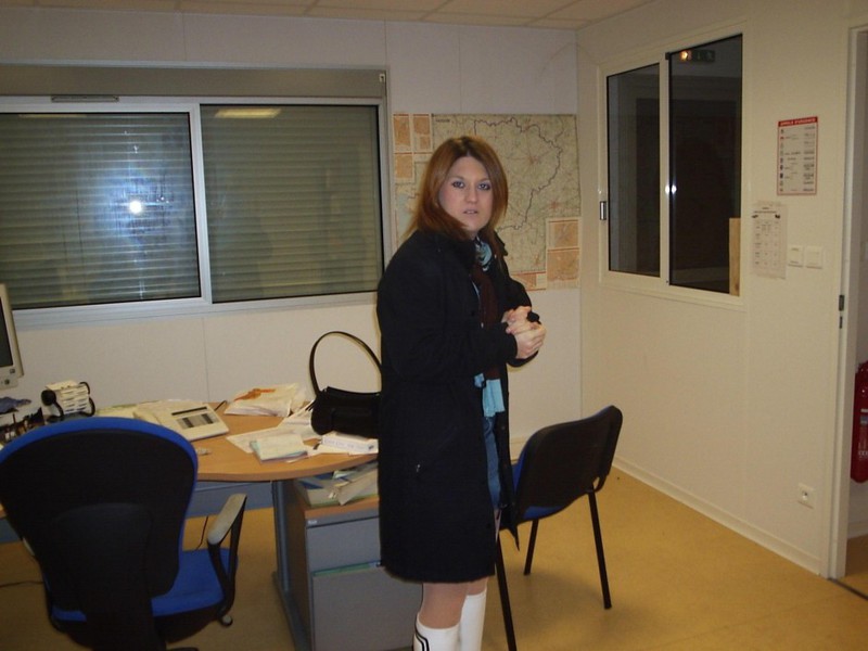 Бухгалтерша чпокнула себя самотыком на рабочем месте 1 фото Бухгалтерша чпокнула себя самотыком на рабочем месте 1 фото