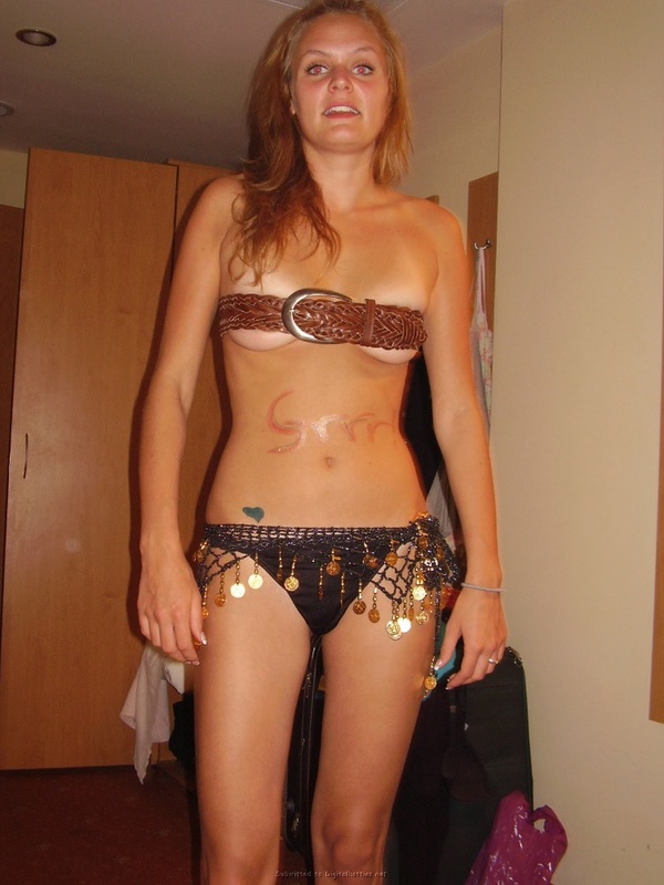 Любит показывать себя без одежды 7 фото Любит показывать себя без одежды 7 фото