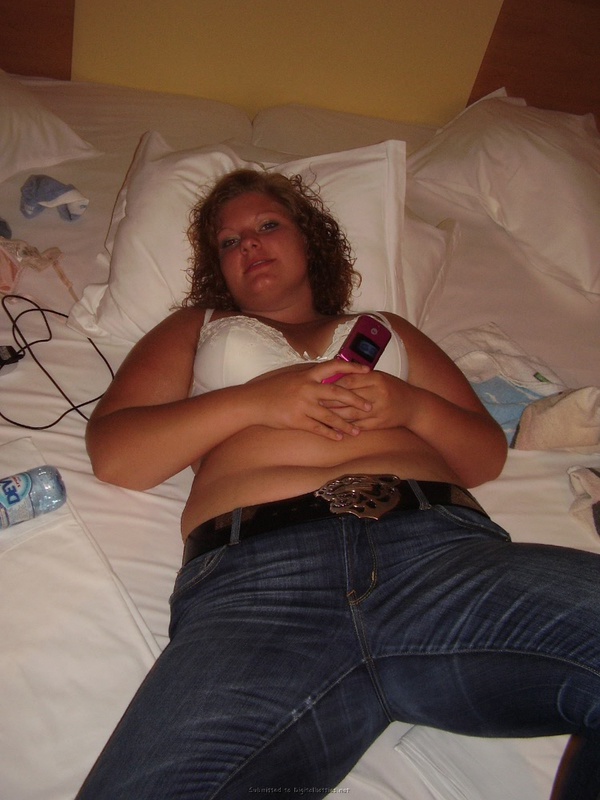 Любит показывать себя без одежды 2 фото Любит показывать себя без одежды 2 фото