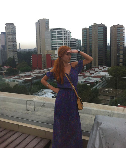 Молодая и стройная рыжая модель 2 фото Молодая и стройная рыжая модель 2 фото