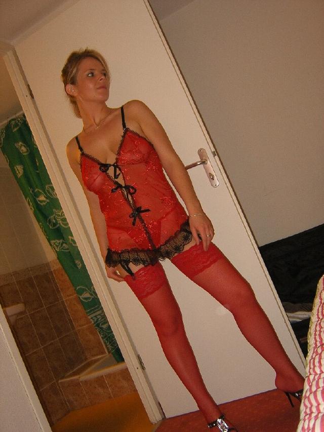 Лесбийские ласки и еще много чего 2 фото Лесбийские ласки и еще много чего 2 фото