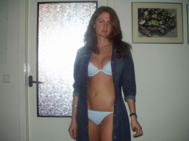 Спортивная красавица оголила свое тело 1 фото Спортивная красавица оголила свое тело 1 фото