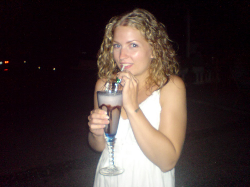 Разделась на природе и показала вагину 10 фото Разделась на природе и показала вагину 10 фото