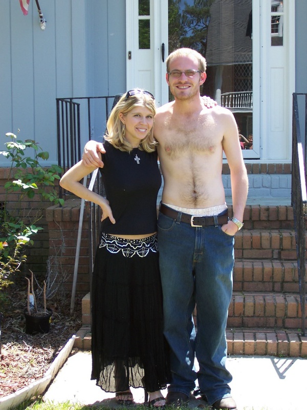 Сексапильная блондинка выпила и позирует голой 2 фото