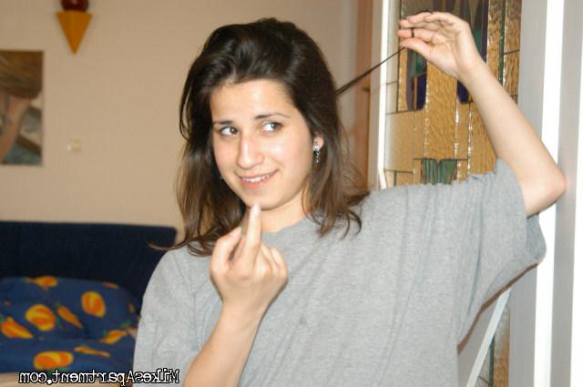 Оральный секс молодой девушки и ее возлюбленного на кровати до порева 3 фото Оральный секс молодой девушки и ее возлюбленного на кровати до порева 3 фото